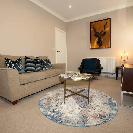 Pass The Keys Stones Throw Apartment, South Cliff, * 斯卡伯勒