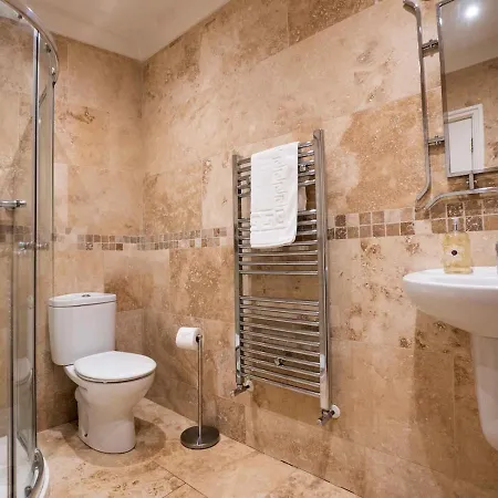 公寓 Pass The Keys Stones Throw Apartment, South Cliff,