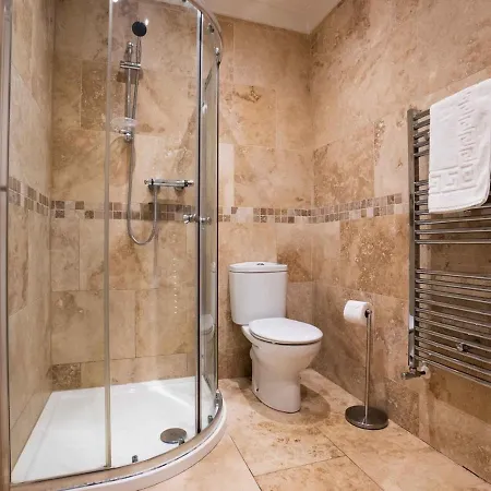 Pass The Keys Stones Throw Apartment, South Cliff, 公寓 斯卡伯勒